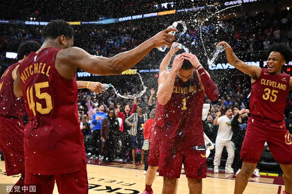 利物浦与阿 利物浦与阿