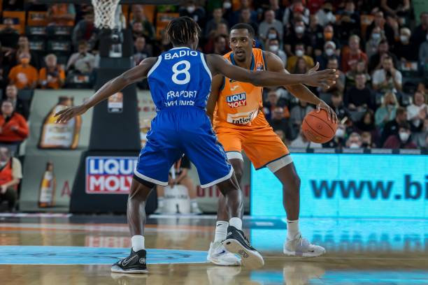 布朗和科内 布朗和科内