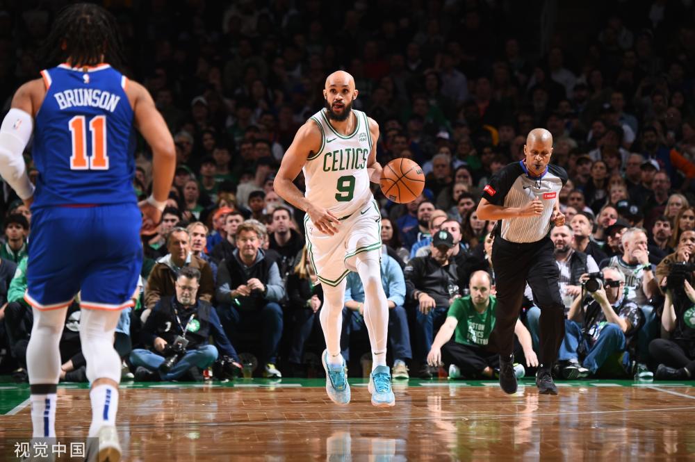 占据主动地 占据主动地